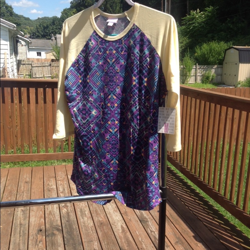 Lularoe Randy Shirt